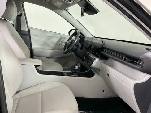 Used 2024 Hyundai Kona SEL FWD image 18