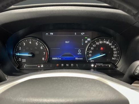 Used 2023 Ford Explorer Limited image 18