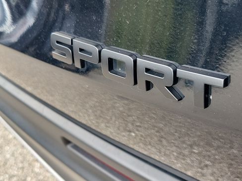 Used 2024 Honda HR-V Sport image 7