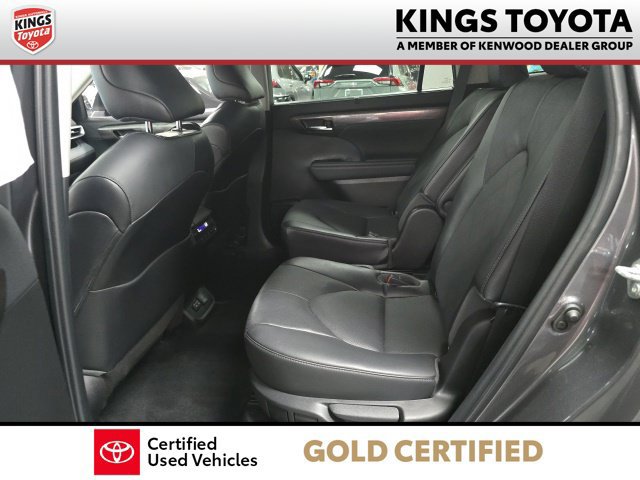 Used 2022 Toyota Highlander Platinum AWD/4WD image 19