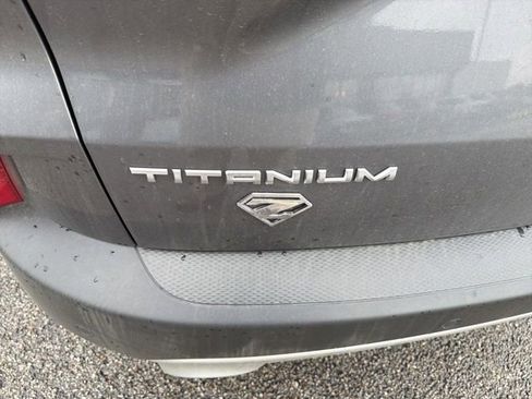Used 2021 Ford Escape Titanium AWD/4WD image 9