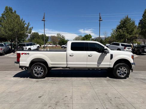 Used 2019 Ford F350 Lariat w/ Lariat Ultimate Package AWD/4WD image 3
