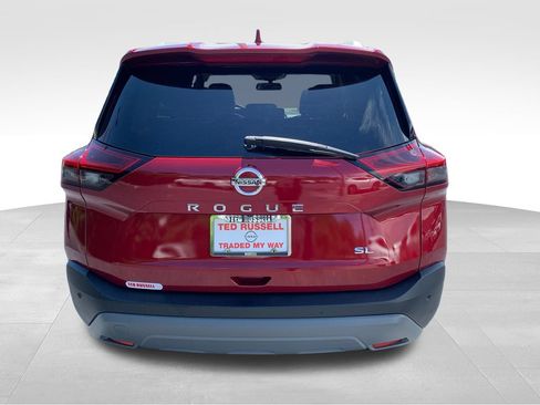 Used 2021 Nissan Rogue SL w/ Premium Package FWD image 4
