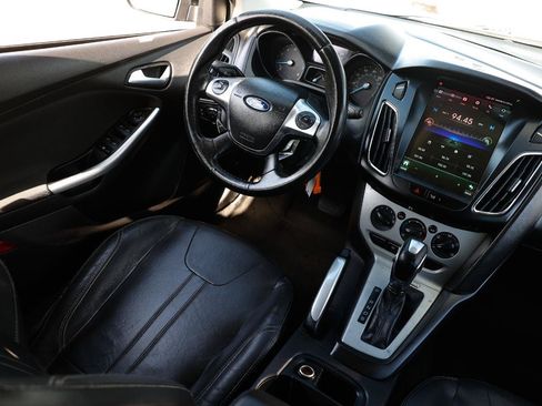 Used 2013 Ford Focus SE FWD image 20