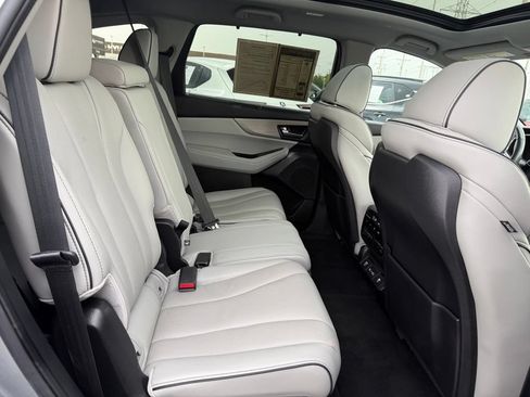 Certified 2023 Acura MDX SH-AWD w/ Advance Package image 22