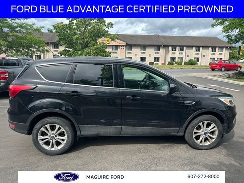 Used 2019 Ford Escape SE AWD/4WD image 4