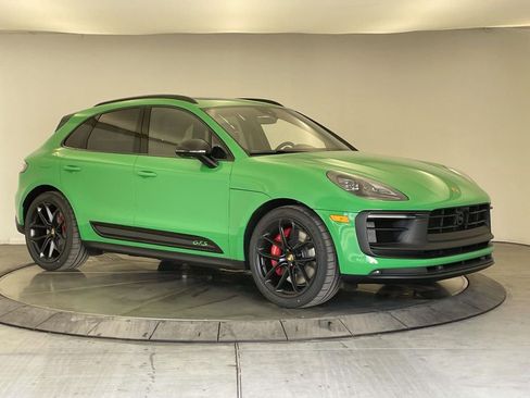 New 2026 Porsche Macan GTS image 9