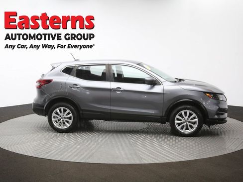 Used 2021 Nissan Rogue Sport S image 44