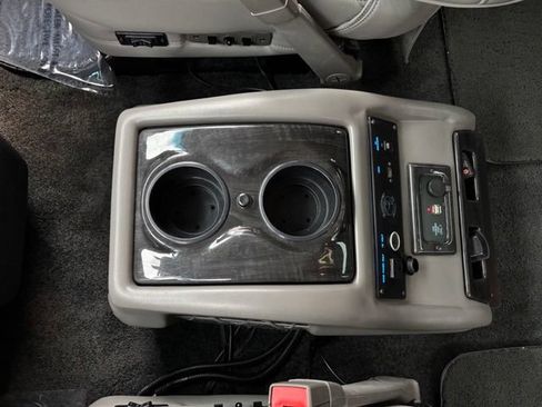 Used 2015 GMC Savana 2500 RWD image 37