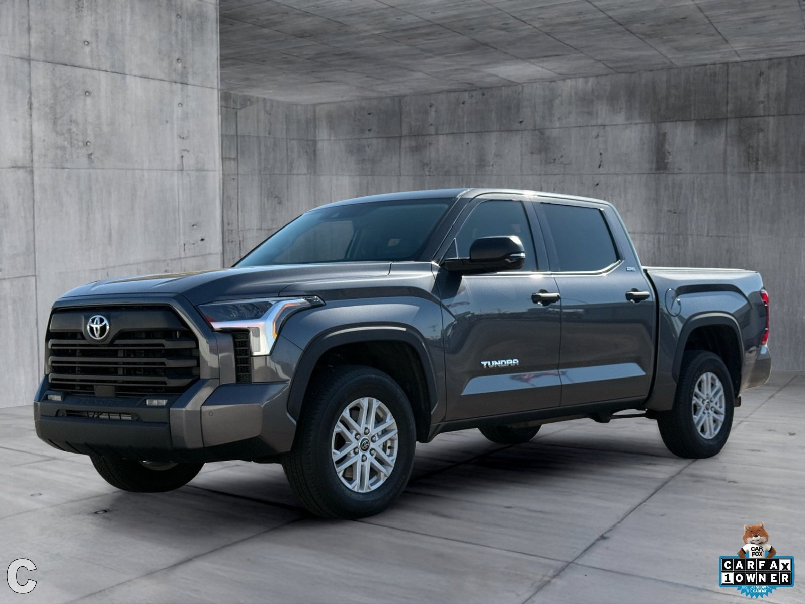 Used 2023 Toyota Tundra SR5 w/ SR5 Convenience Package AWD/4WD image 2