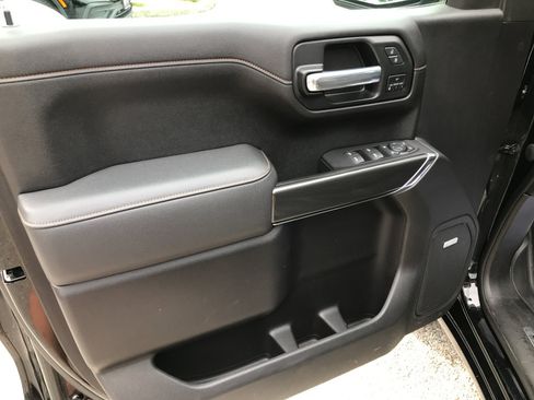 Used 2021 GMC Sierra 1500 AT4 w/ AT4 Value Package AWD/4WD image 13