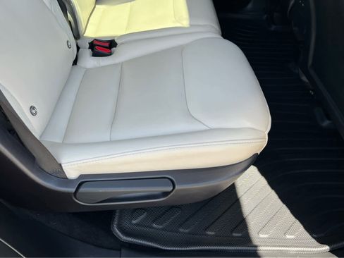 Used 2020 Tesla Model X Performance AWD/4WD image 21