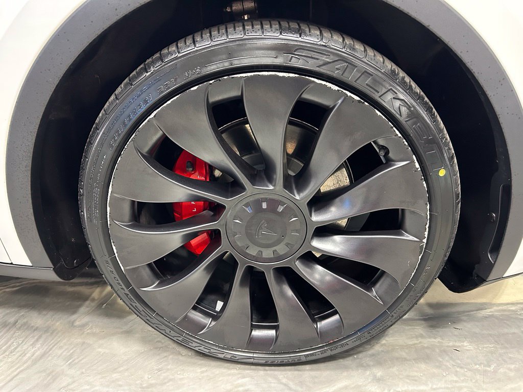 Used 2022 Tesla Model Y Performance AWD/4WD image 26