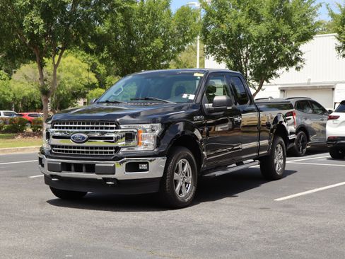 Used 2018 Ford F150 XLT w/ Equipment Group 302A Luxury AWD/4WD image 5