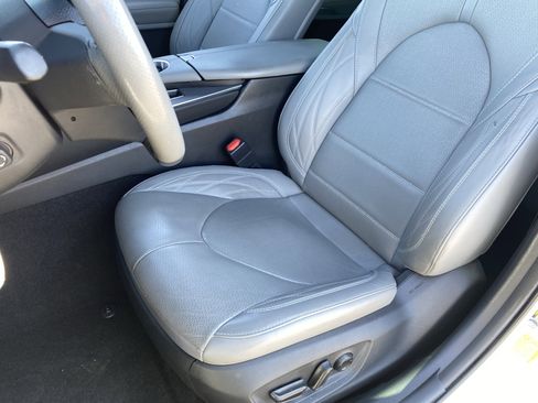 Used 2020 Toyota Avalon Limited w/ Advanced Safety Package FWD image 15