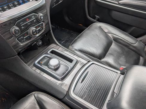 Used 2021 Chrysler 300 Touring L RWD image 30