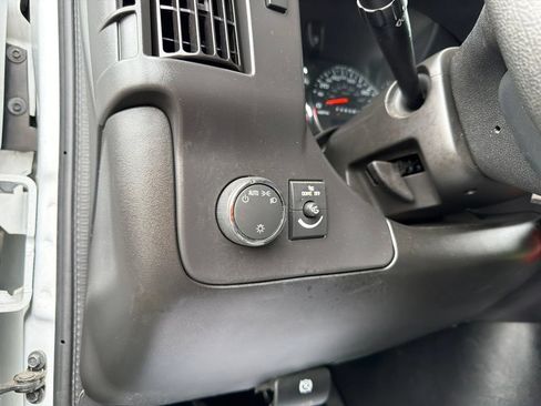 Used 2025 GMC Savana 2500 w/ Driver Convenience Package RWD image 21