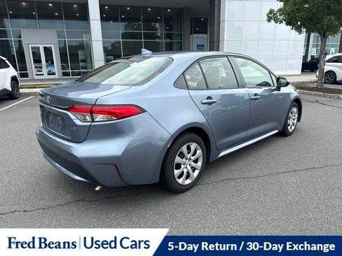 Used 2021 Toyota Corolla LE w/ Carpet Mat Package (TMS) FWD image 10