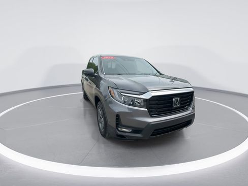 Used 2023 Honda Ridgeline RTL-E image 3