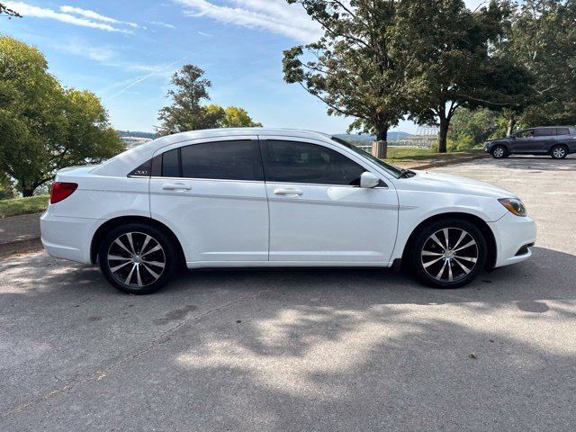 Used 2014 Chrysler 200 Touring w/ 200 S Group FWD image 8