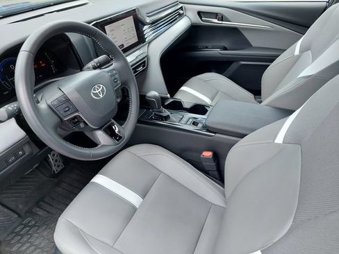 Certified 2025 Toyota Camry SE w/ Convenience Package AWD/4WD image 19