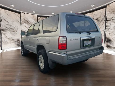 Used 2002 Toyota 4Runner SR5 RWD image 7