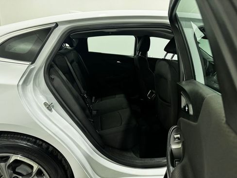 Used 2021 Chevrolet Malibu LT image 21