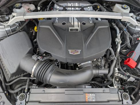 Used 2025 Cadillac CT5 V Blackwing w/ Parking Package RWD image 4