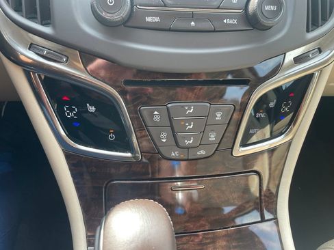 Used 2016 Buick LaCrosse Leather w/ Experience Buick Package FWD image 12