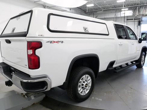 Used 2021 Chevrolet Silverado 2500 LT w/ Convenience Package AWD/4WD image 7