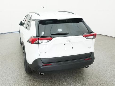 New 2025 Toyota RAV4 XLE w/ Convenience Package image 6