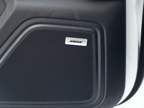 Certified 2026 Porsche Macan Turbo image 26