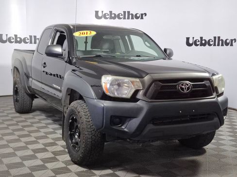 Used 2012 Toyota Tacoma 4x4 Access Cab V6 w/ Convenience Pkg image 1