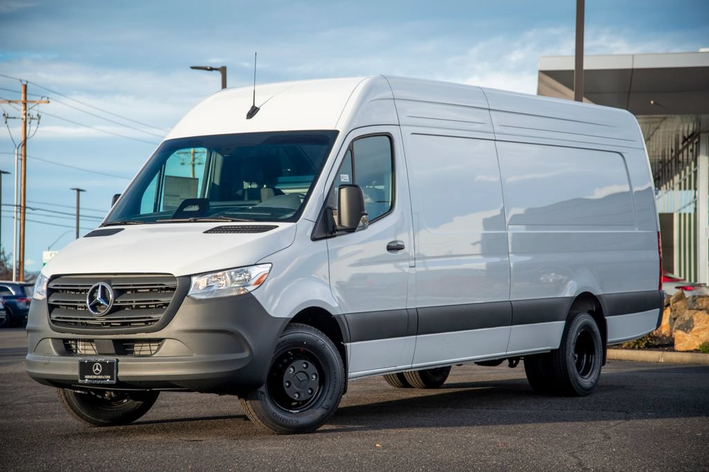 New 2026 Mercedes-Benz Sprinter 3500 360° Tour