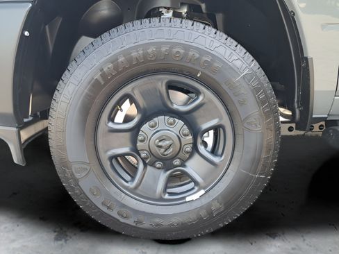 New 2026 RAM 2500 Tradesman AWD/4WD image 28