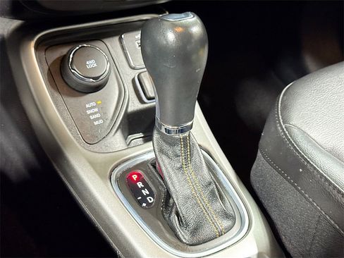 Used 2020 Jeep Compass Latitude w/ Popular Equipment Group image 26