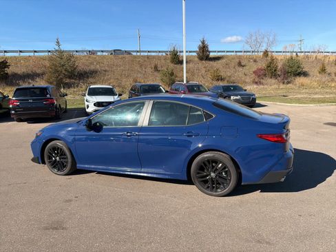 Used 2025 Toyota Camry SE image 28