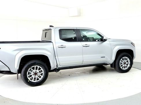 New 2026 Toyota Tacoma Limited AWD/4WD image 6