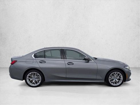 Used 2025 BMW 330i Sedan w/ Convenience Package RWD image 4