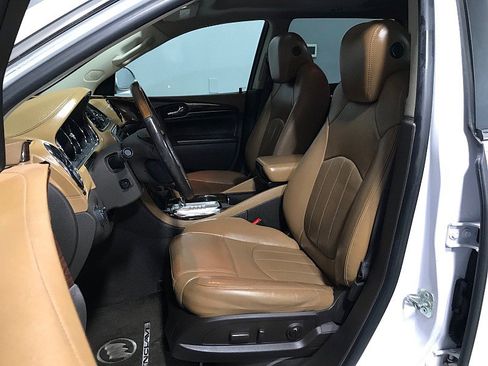 Used 2016 Buick Enclave Premium w/ Experience Buick Package FWD image 11