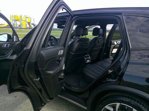 Used 2020 BMW X5 xDrive50i AWD/4WD image 33