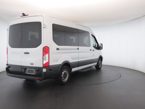 Used 2017 Ford Transit 350 XL image 22