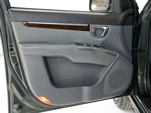 Used 2011 Hyundai Santa Fe GLS image 7