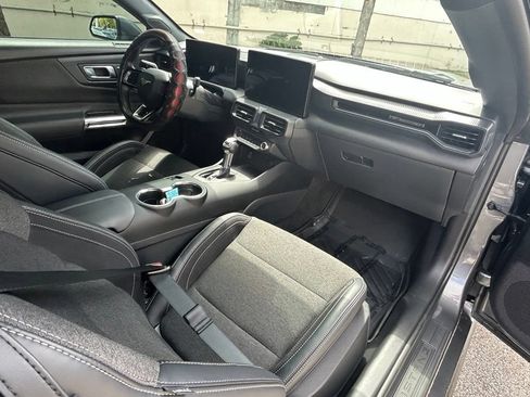 Used 2025 Ford Mustang GT RWD image 29