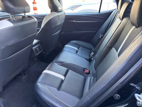 Used 2025 Toyota Camry SE FWD image 24