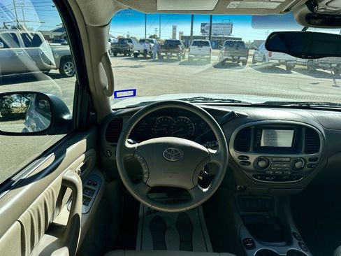 Used 2006 Toyota Sequoia Limited image 17