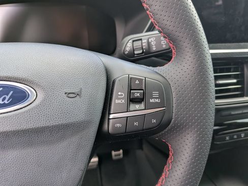 Used 2024 Ford Escape ST-Line w/ Tech Pack #1 FWD image 26
