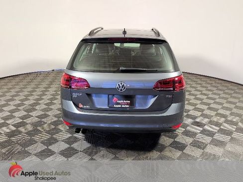 Used 2017 Volkswagen Golf SE FWD image 7