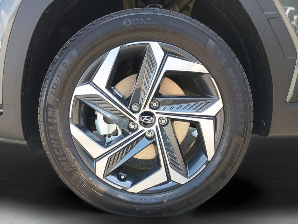 Certified 2024 Hyundai Tucson Limited AWD/4WD image 33