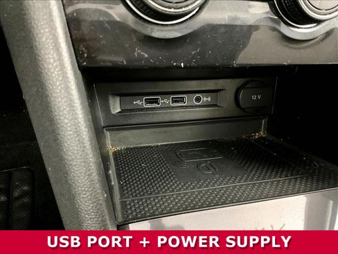 Used 2020 Volkswagen Tiguan SE w/ Panoramic Sunroof Package AWD/4WD image 16